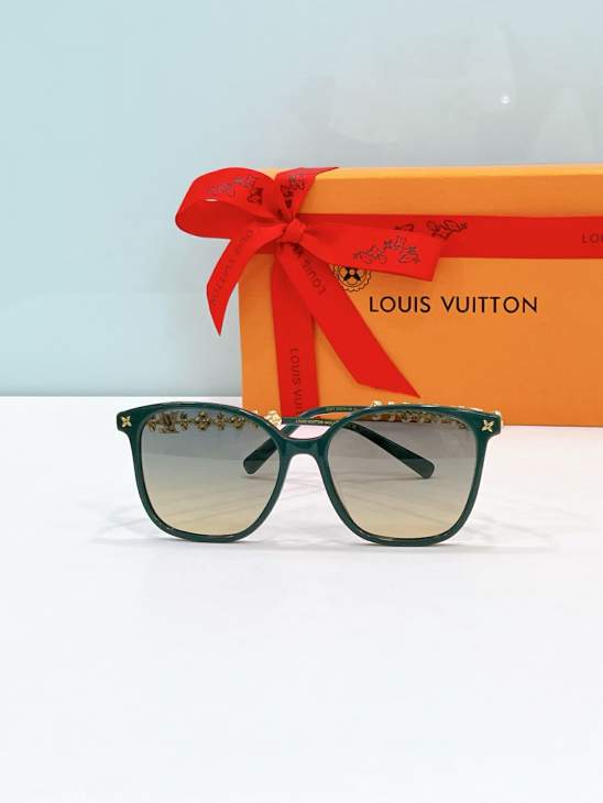 Picture of Louis Vuitton Sunglasses _SKUfw76323449fw
